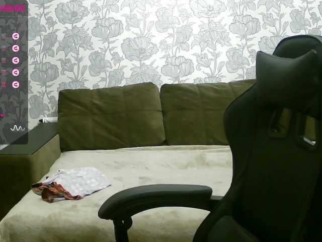 Live sex webcam photo for DrenaDavis #276890263