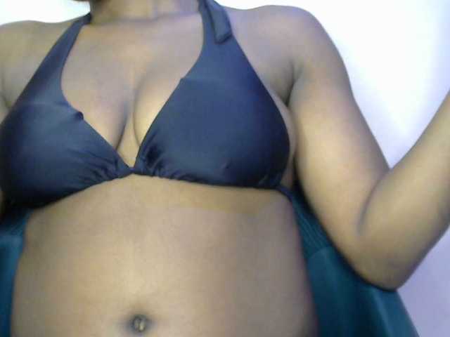 Live sex webcam photo for Drippypussy07 #294098200