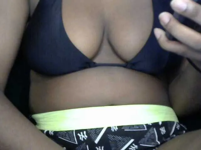 Live sex webcam photo for Drippypussy07 #294179572