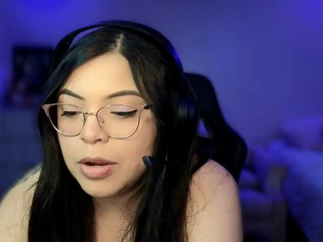 Live sex webcam photo for Drizzypeach #291001624