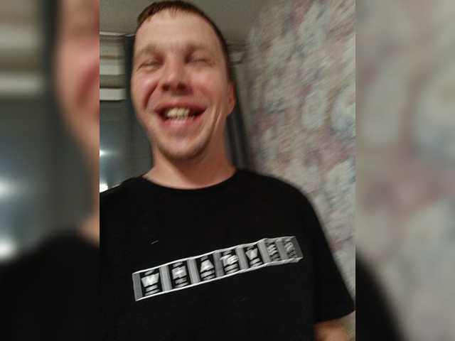 Live sex webcam photo for DuG040 #276329092