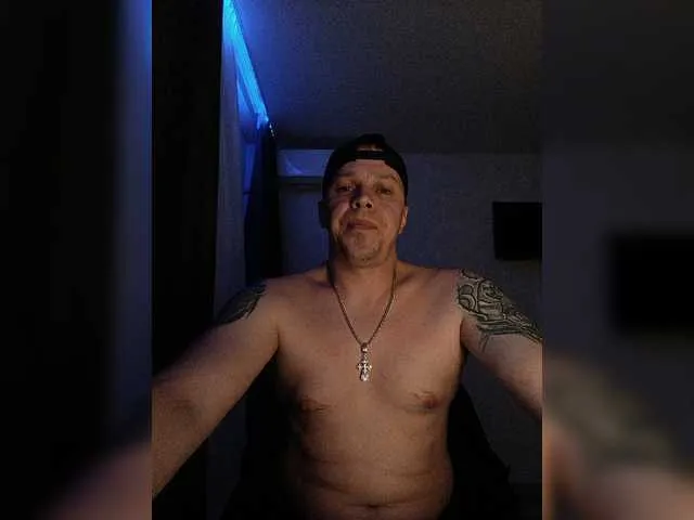 Live sex webcam photo for DuG040 #277320444