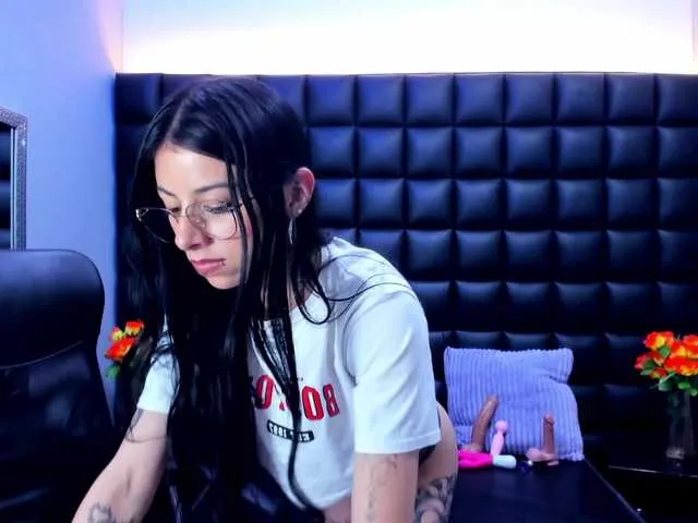 Live sex webcam photo for DulceMiiaa #293724530