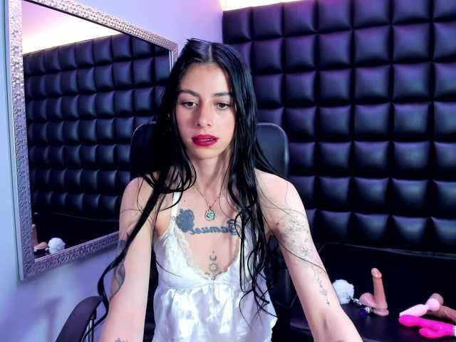 Live sex webcam photo for DulceMiiaa #294122082