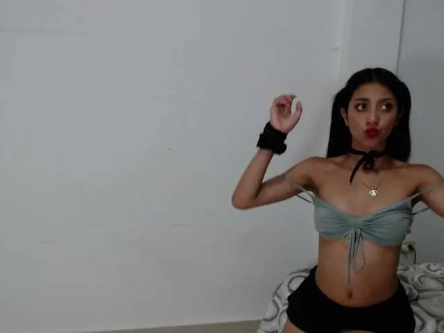 Live sex webcam photo for DulceRomance #288011377