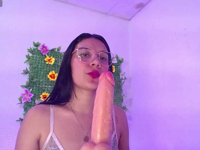 Live sex webcam photo for DulceSlutty #285286738