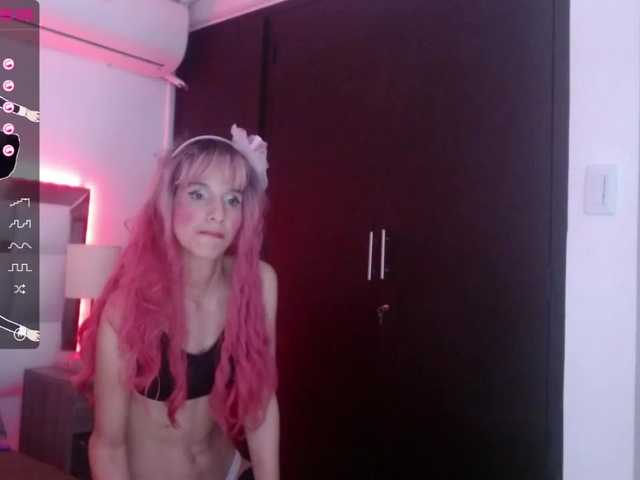 Live sex webcam photo for Dullce-Maria #273619056