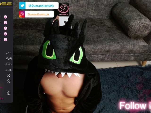 Live sex webcam photo for DuncanKravitz #275585369
