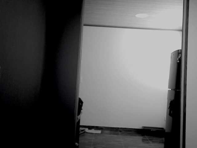 Live sex webcam photo for Dximena09 #276392643