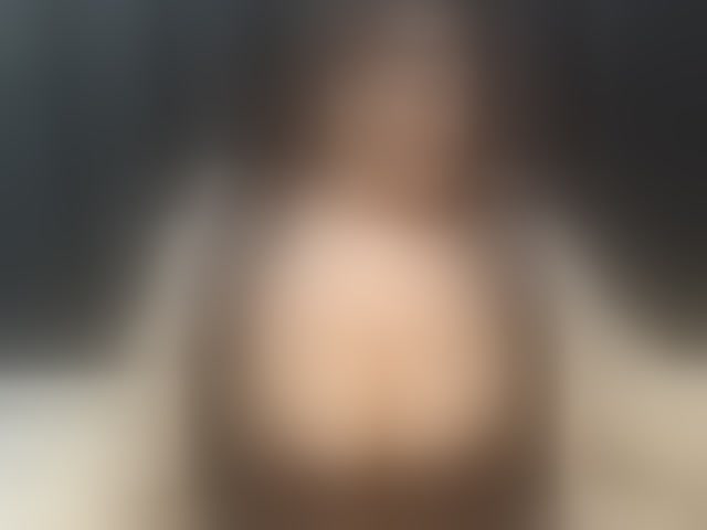 Live sex webcam photo for EBONYWILDASS #294177995