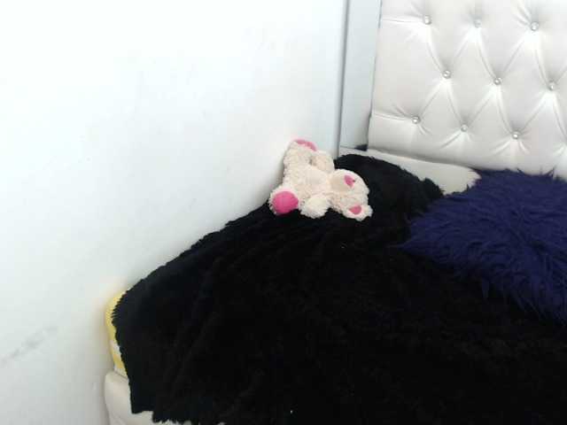 Live sex webcam photo for EDENCOOPER #274648017