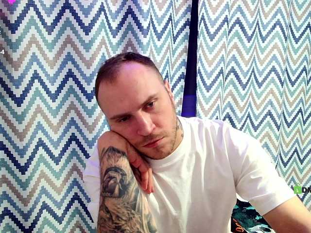 Live sex webcam photo for EHOT-111 #290294942