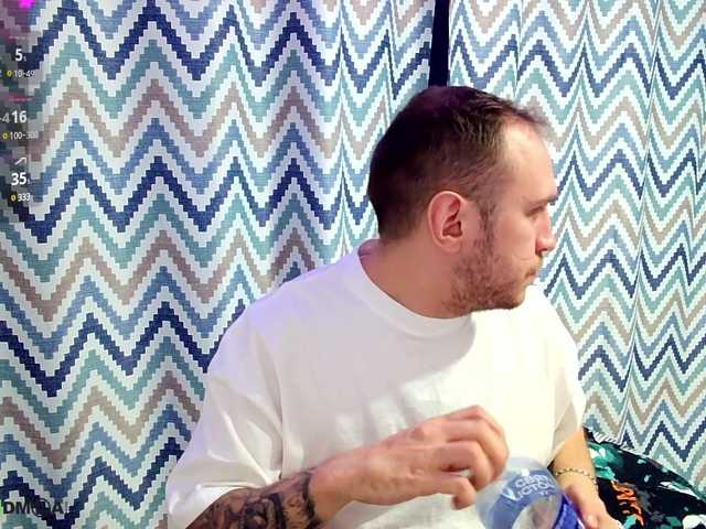 Live sex webcam photo for EHOT-111 #290305780