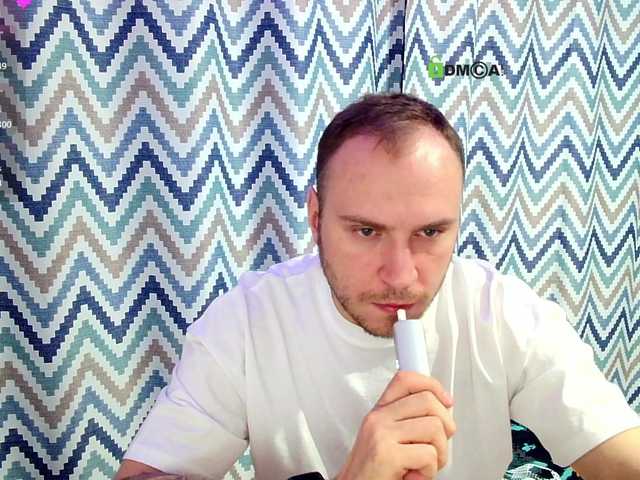 Live sex webcam photo for EHOT-111 #290318596