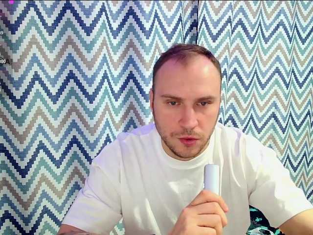 Live sex webcam photo for EHOT-111 #290359998