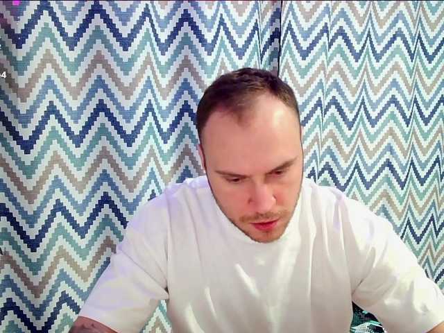 Live sex webcam photo for EHOT-111 #290386175