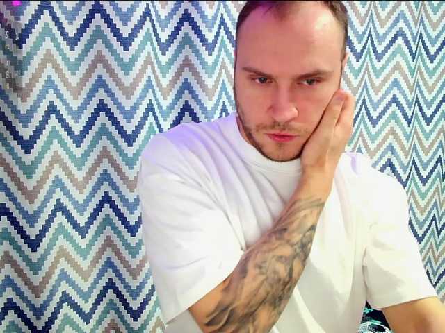 Live sex webcam photo for EHOT-111 #290398380