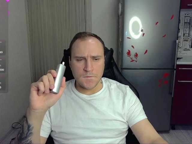 Live sex webcam photo for EHOT-111 #290449580