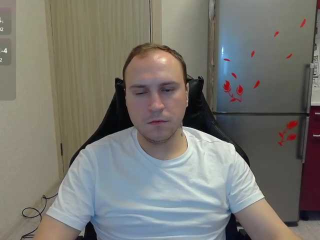 Live sex webcam photo for EHOT-111 #290472392