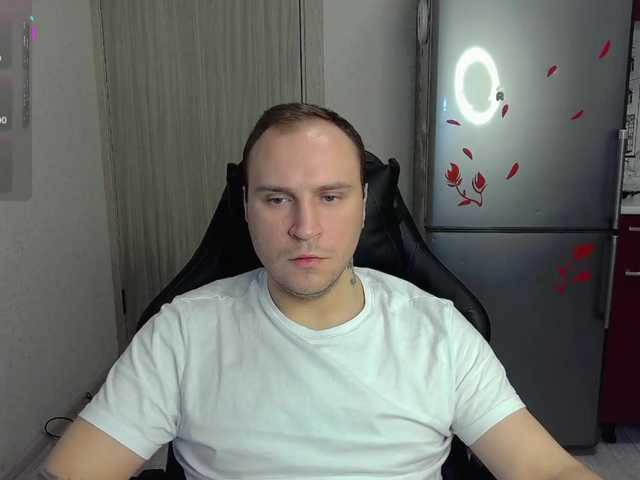 Live sex webcam photo for EHOT-111 #290476208