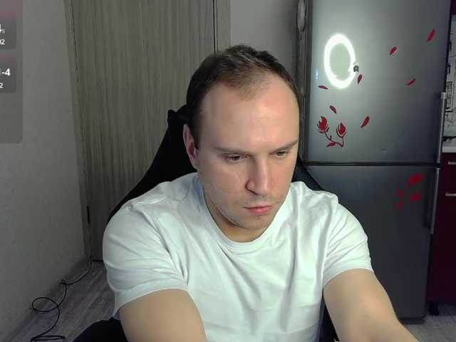 Live sex webcam photo for EHOT-111 #290487023