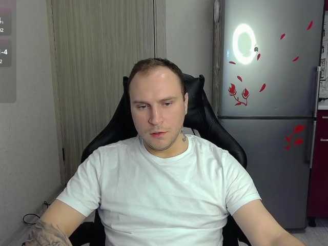 Live sex webcam photo for EHOT-111 #290552110