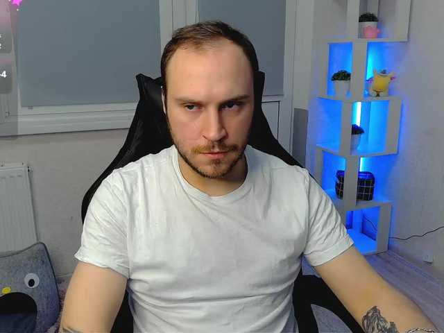 Live sex webcam photo for EHOT-111 #290563837