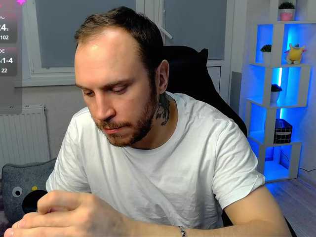 Live sex webcam photo for EHOT-111 #290570958