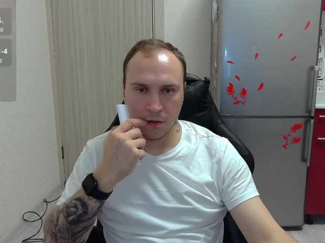 Live sex webcam photo for EHOT-111 #290580185