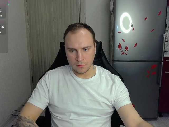 Live sex webcam photo for EHOT-111 #290590119