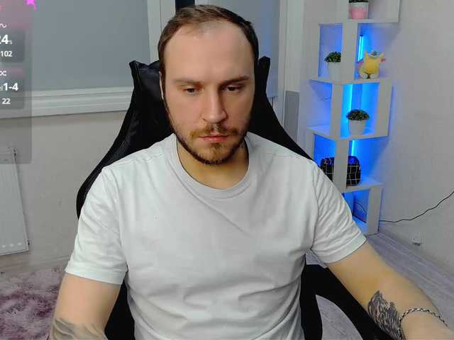 Live sex webcam photo for EHOT-111 #290610806