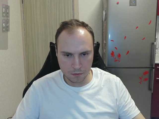 Live sex webcam photo for EHOT-111 #290700778