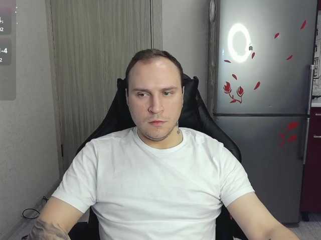 Live sex webcam photo for EHOT-111 #290707760