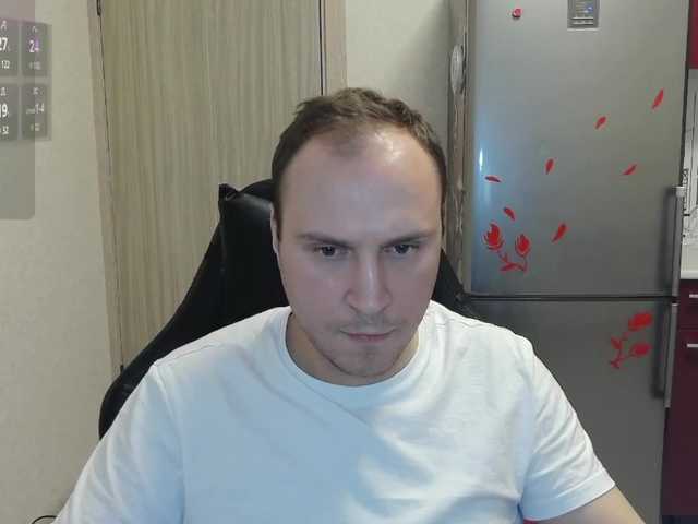 Live sex webcam photo for EHOT-111 #290713031