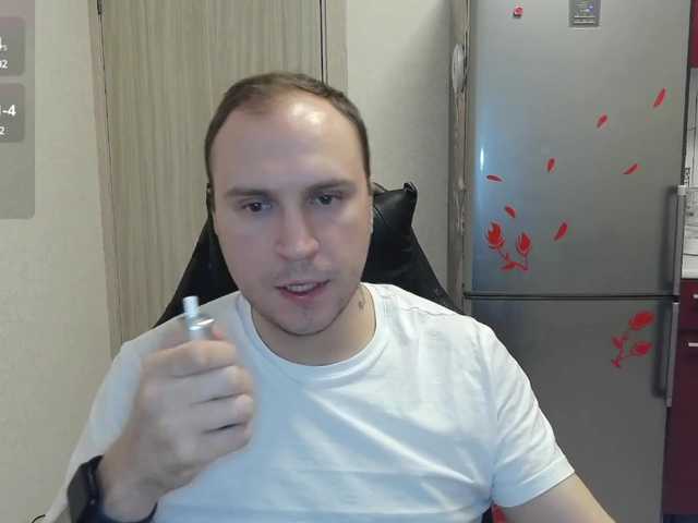 Live sex webcam photo for EHOT-111 #290780958