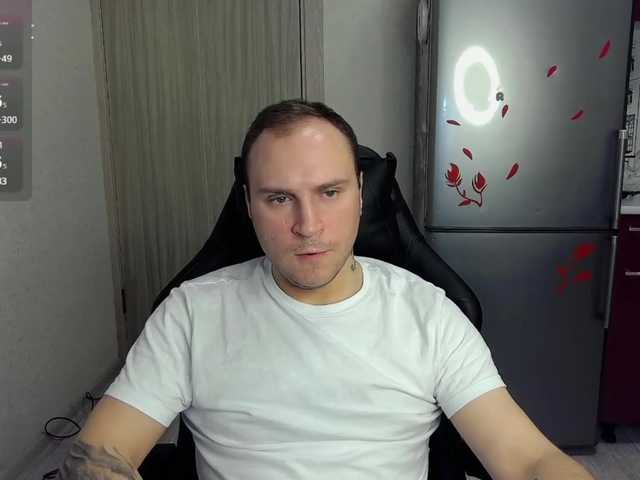 Live sex webcam photo for EHOT-111 #291102478