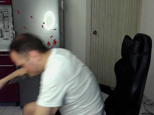 Live sex webcam photo for EHOT-111 #291275082