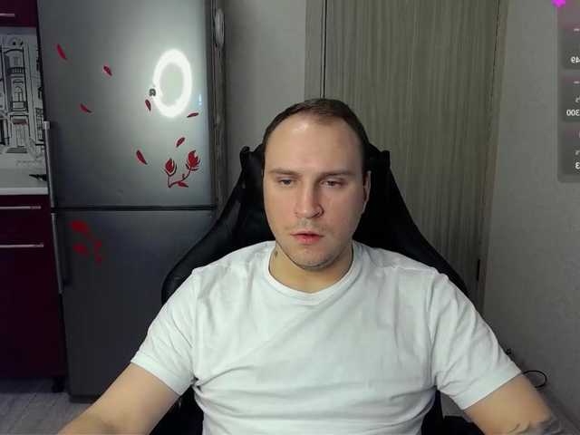 Live sex webcam photo for EHOT-111 #291309871