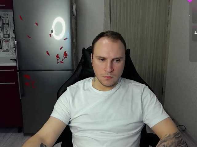 Live sex webcam photo for EHOT-111 #291315786