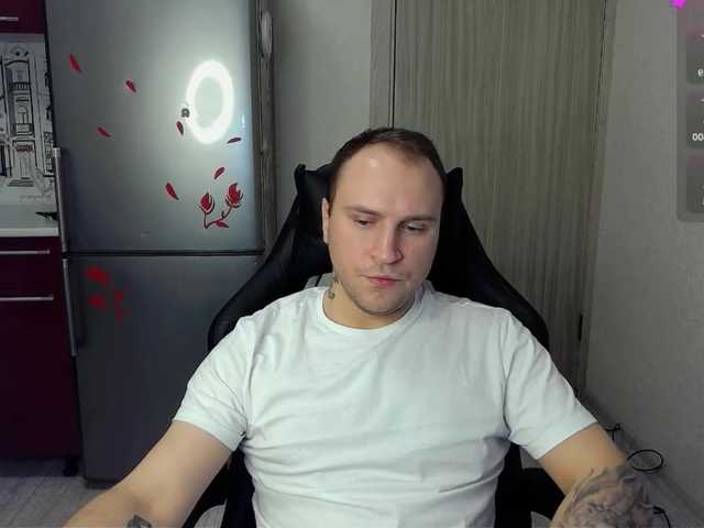 Live sex webcam photo for EHOT-111 #291335134