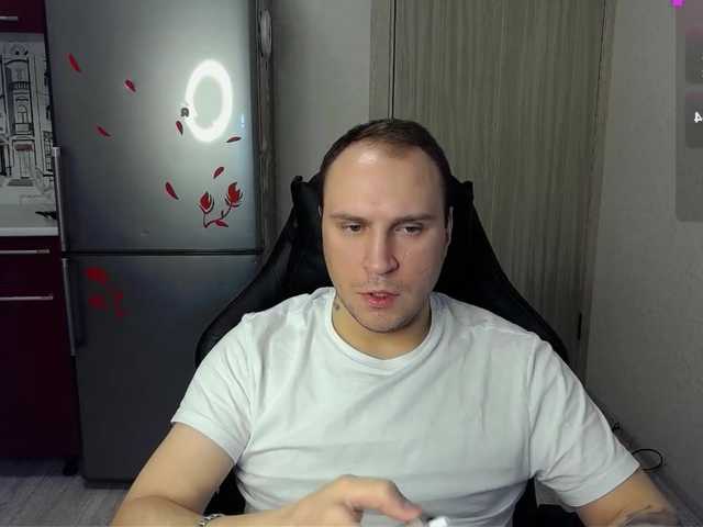 Live sex webcam photo for EHOT-111 #291373883