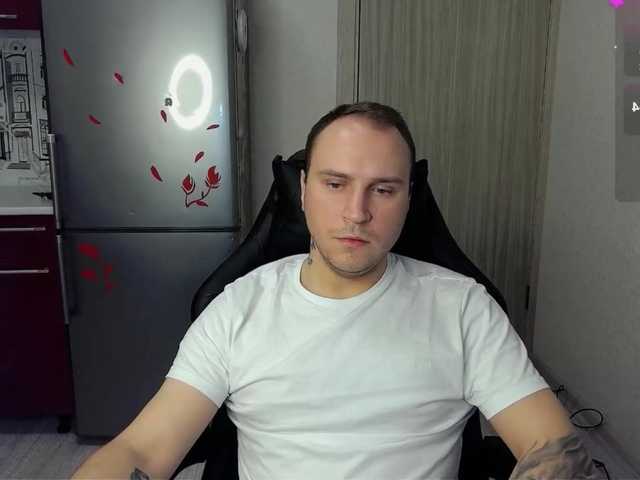 Live sex webcam photo for EHOT-111 #291382269