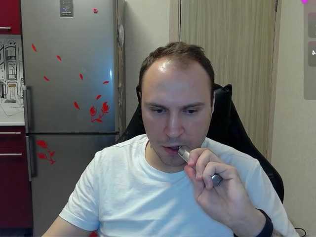 Live sex webcam photo for EHOT-111 #291396752