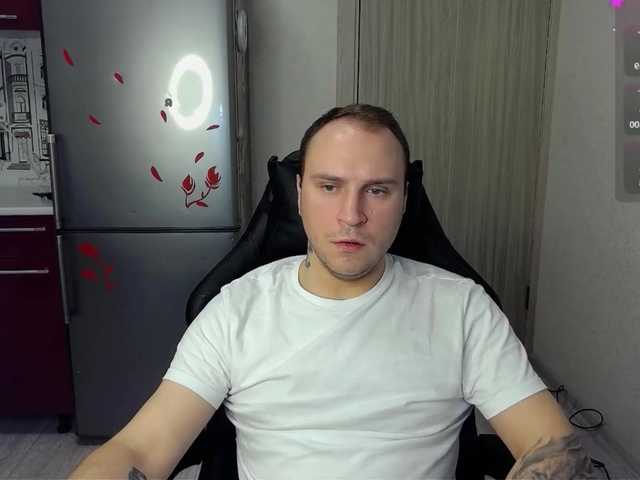 Live sex webcam photo for EHOT-111 #291400136