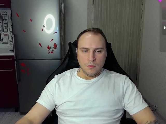 Live sex webcam photo for EHOT-111 #291401963