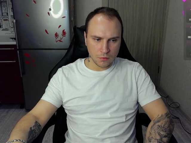 Live sex webcam photo for EHOT-111 #291460244