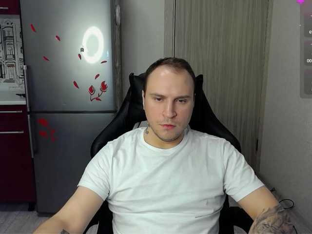 Live sex webcam photo for EHOT-111 #291522565