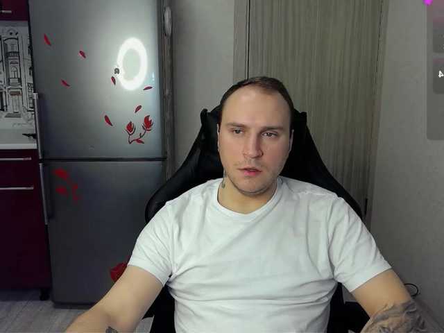 Live sex webcam photo for EHOT-111 #291616772