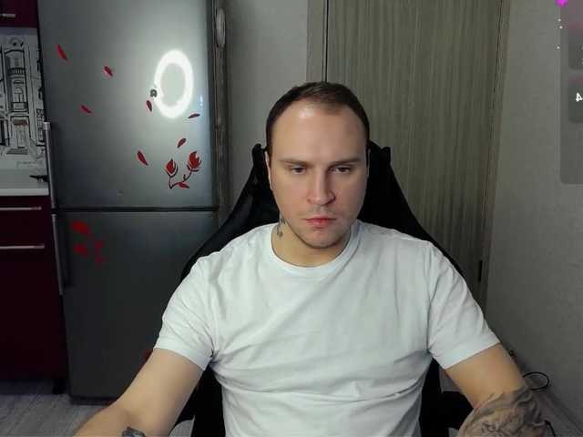 Live sex webcam photo for EHOT-111 #291672432