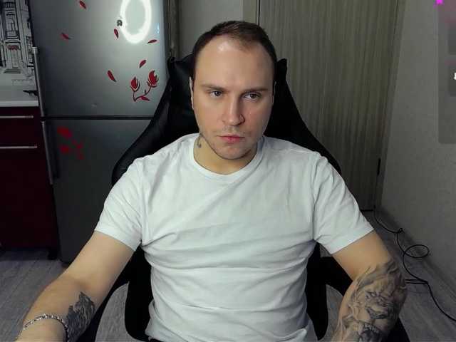 Live sex webcam photo for EHOT-111 #291721787